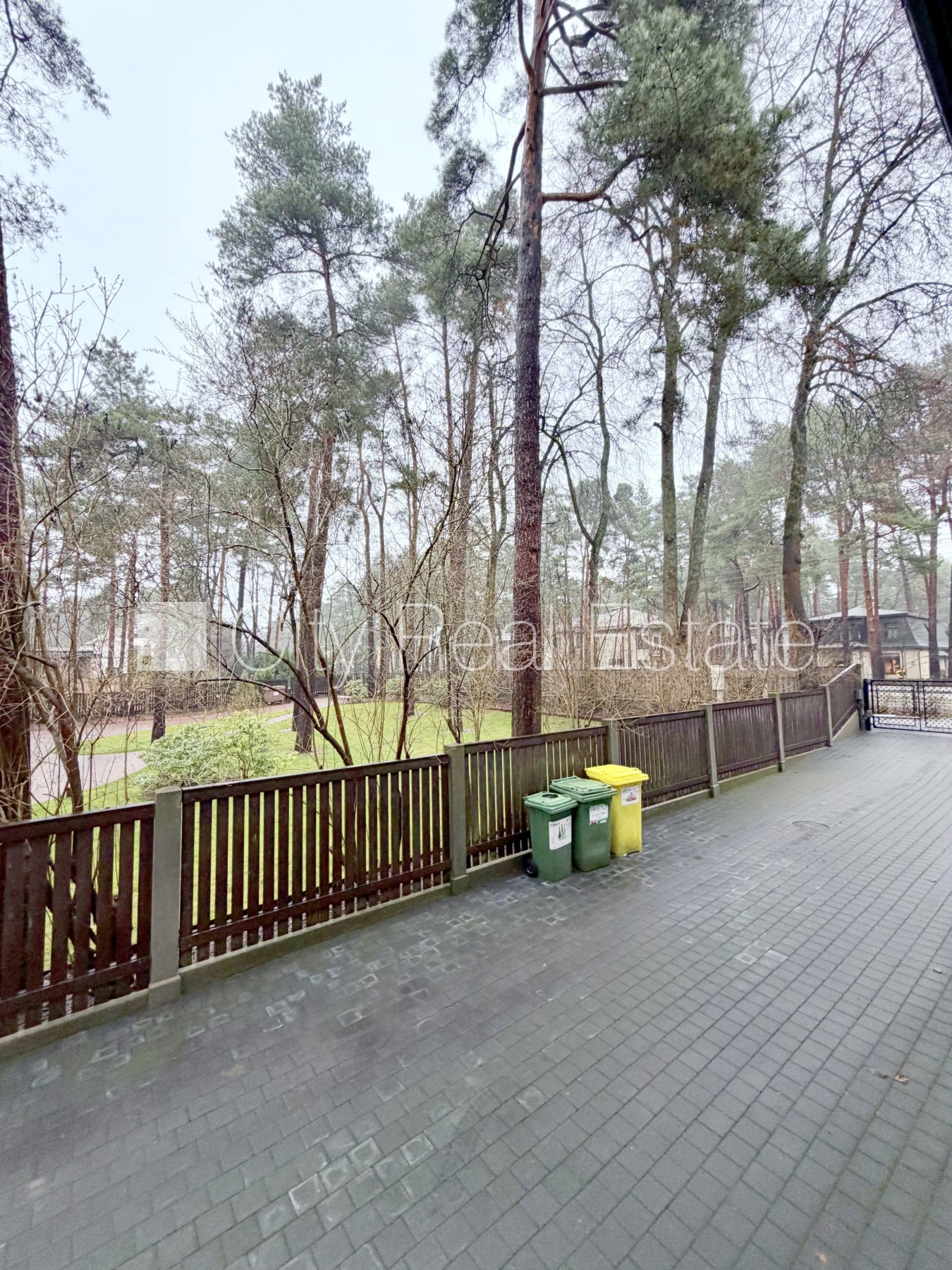 Sludinājumi. Fasādes māja, renovēta māja, slēgts pagalms, iežogota teritorija, vieta automašīnai, ieeja no Cena: 850 EUR/mēn Foto #23