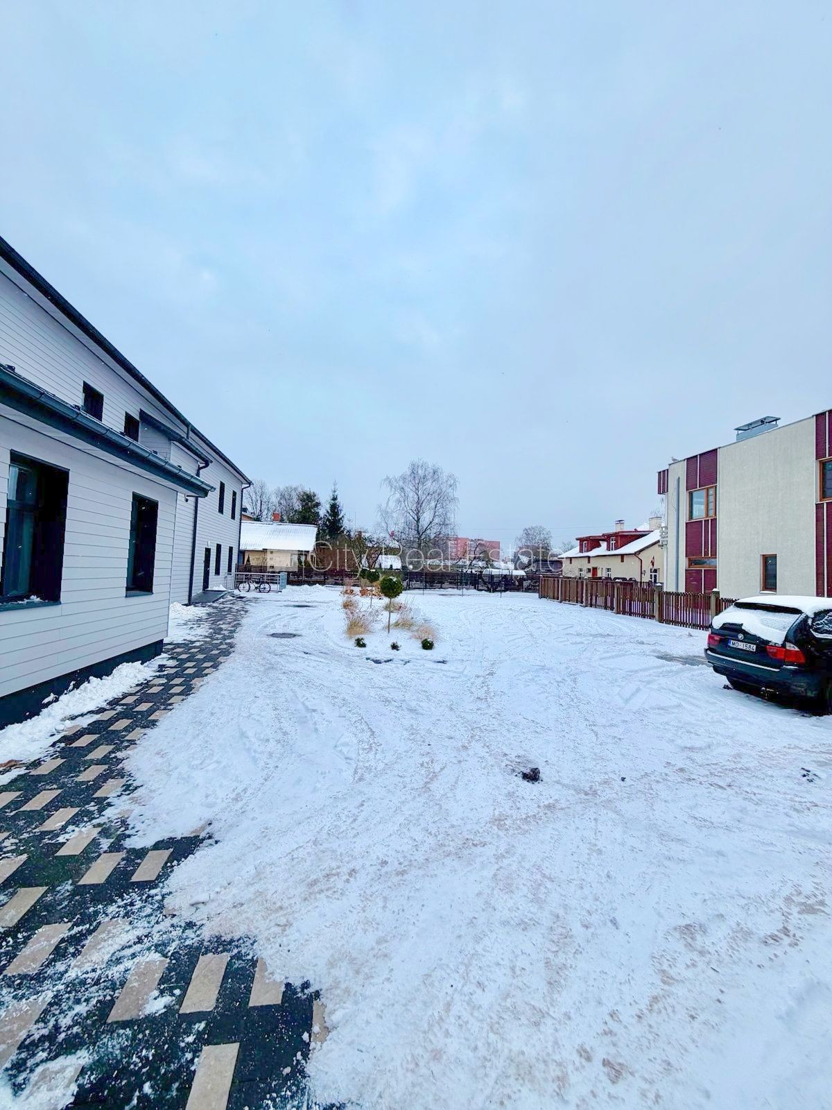 Sludinājumi. Fasādes māja, renovēta māja, slēgts pagalms, iežogota teritorija, bezmaksas stāvvieta pagalmā, Cena: 360 EUR/mēn Foto #17