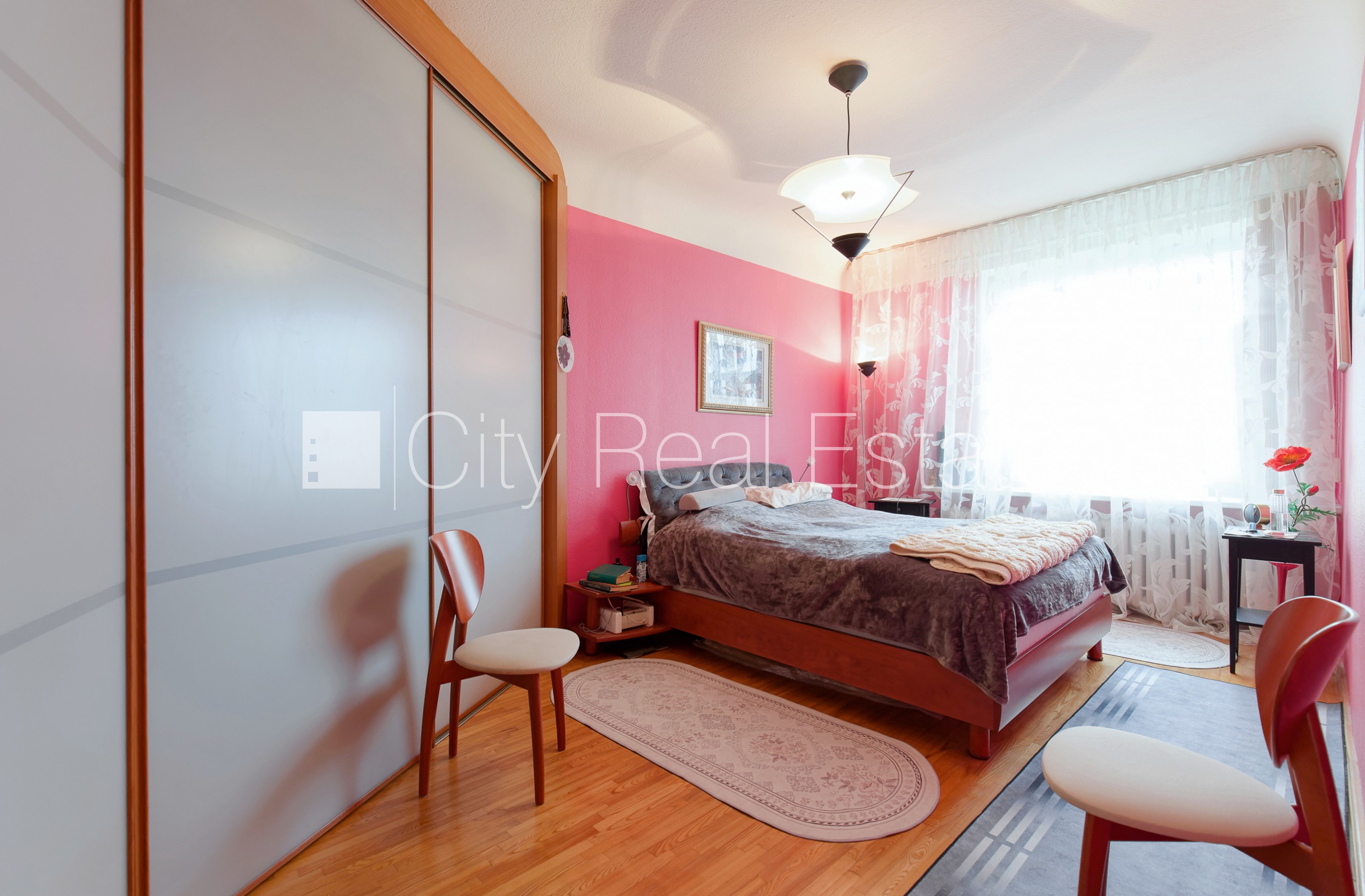 Sludinājumi. Fasādes māja, slēgts pagalms, vieta automašīnai, ir lifts, balkons, sauna, logi vērsti mājas abās Cena: 289000 EUR Foto #8