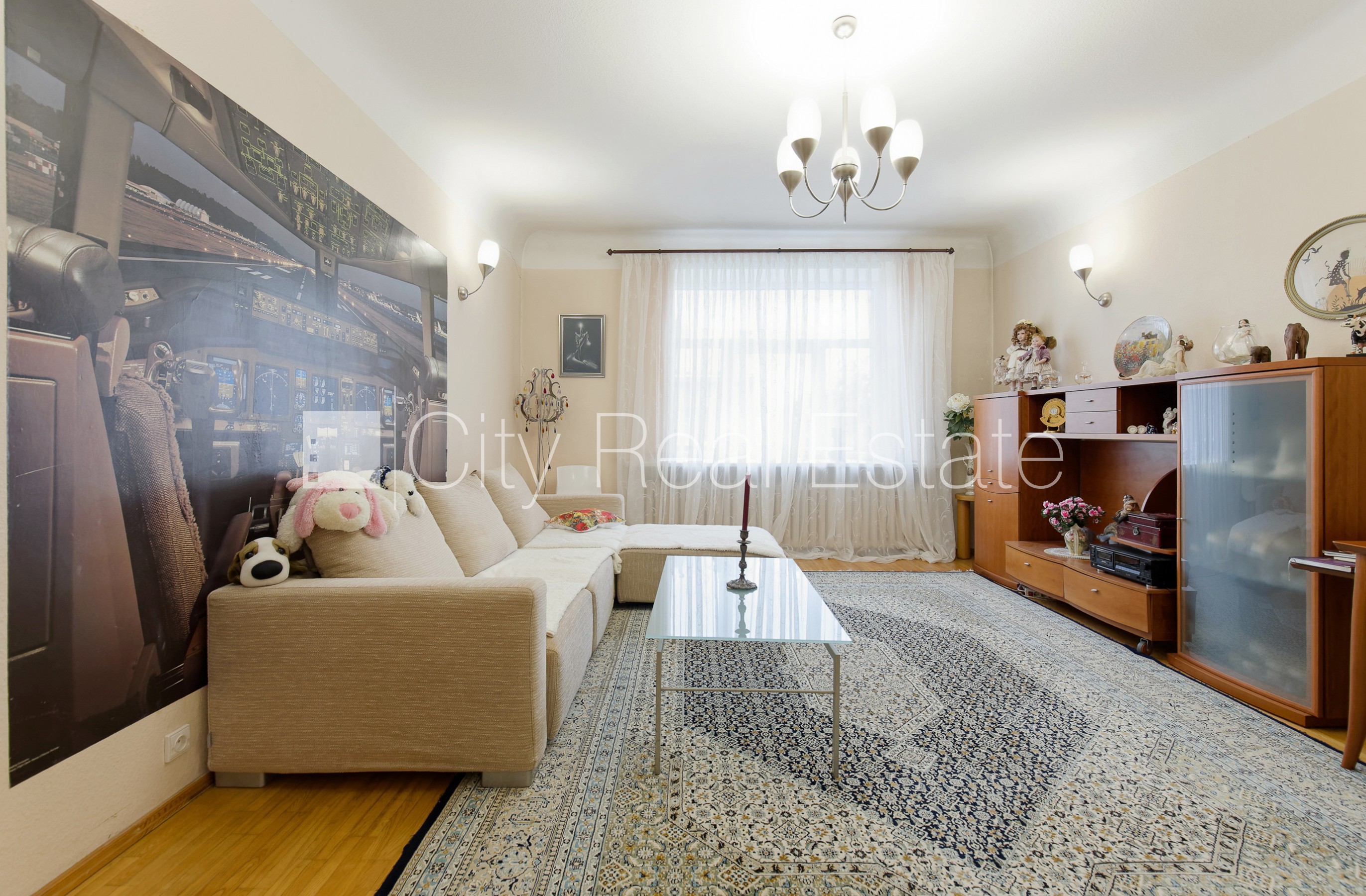 Sludinājumi. Fasādes māja, slēgts pagalms, vieta automašīnai, ir lifts, balkons, sauna, logi vērsti mājas abās Cena: 289000 EUR Foto #7