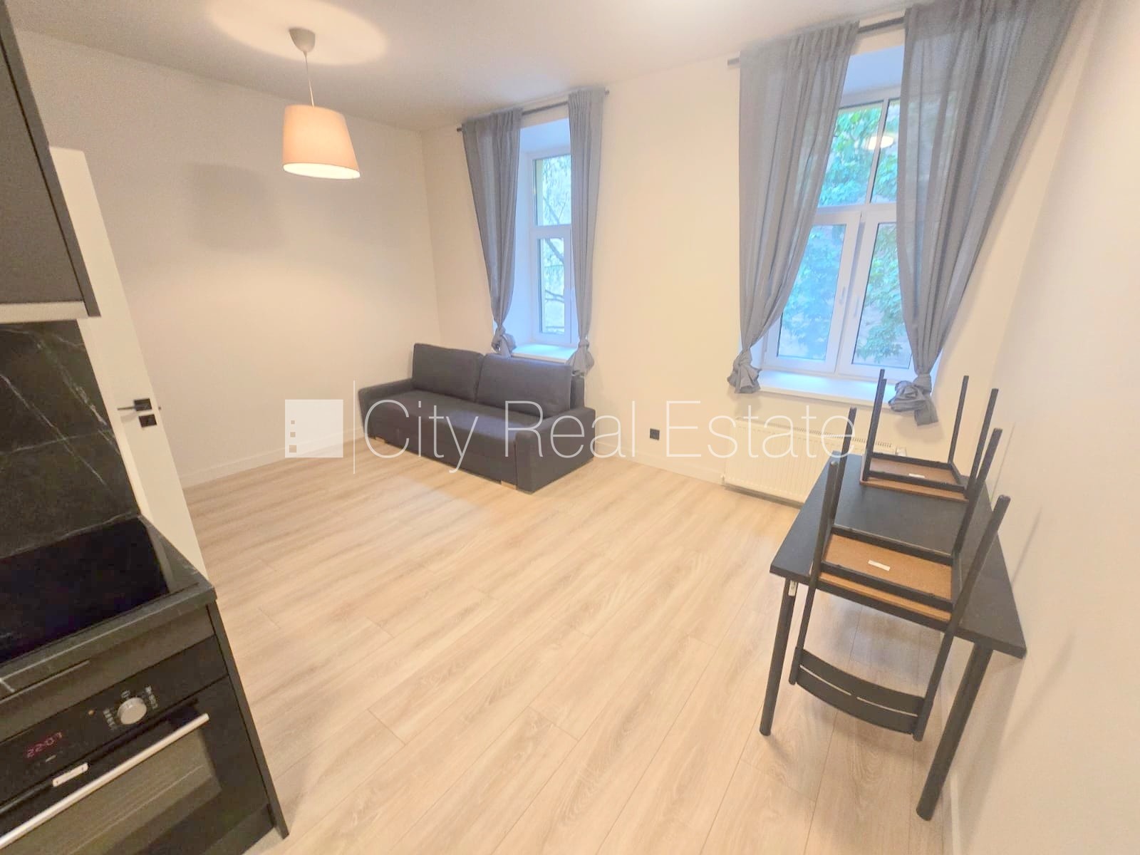 Sludinājumi. Pagalma ēka, fasādes māja, renovēta māja, slēgta teritorija, ieeja no ielas un pagalma, ir lifts, Cena: 420 EUR/mēn Foto #6