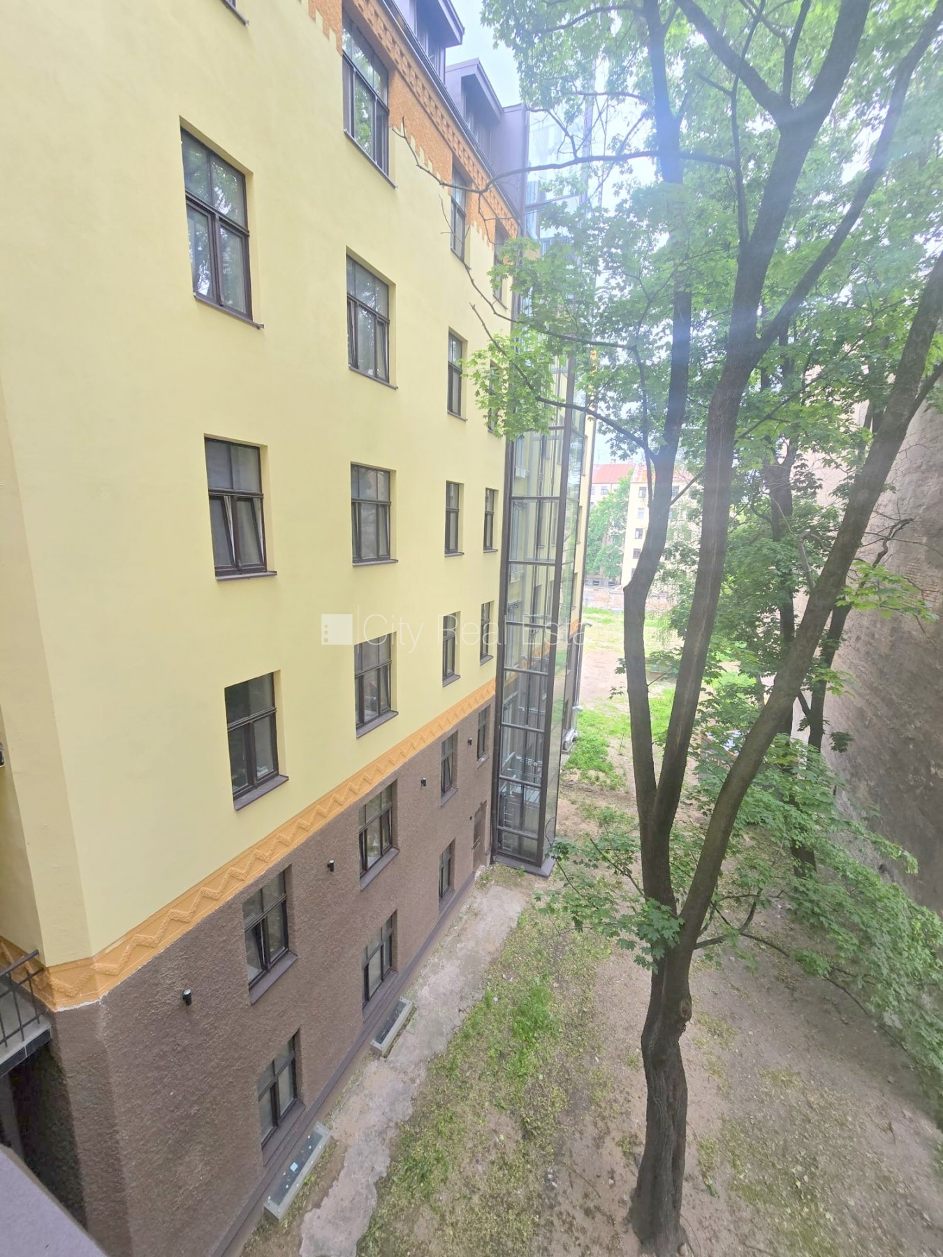 Sludinājumi. Pagalma ēka, fasādes māja, renovēta māja, slēgta teritorija, ieeja no ielas un pagalma, ir lifts, Cena: 420 EUR/mēn Foto #21