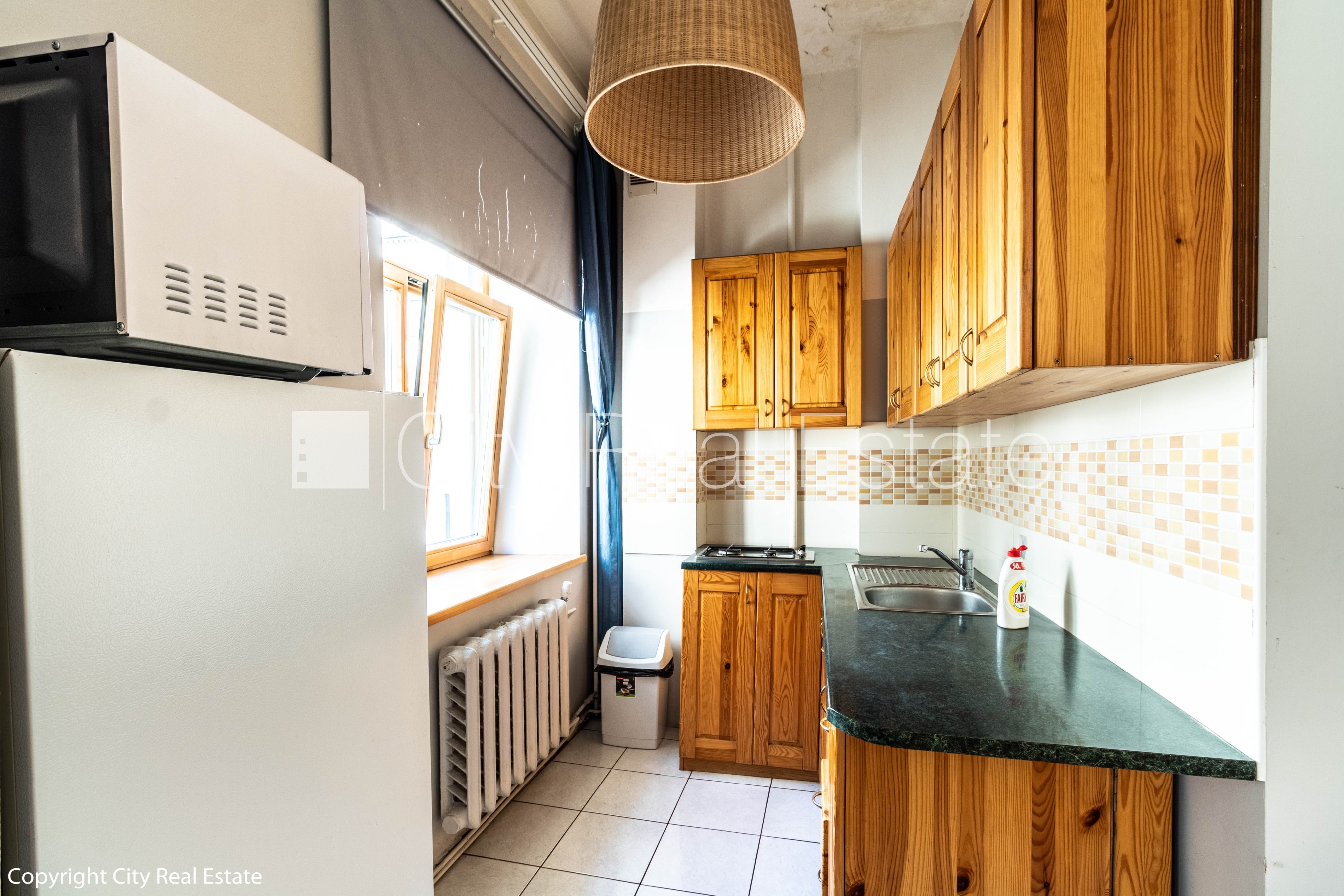 Sludinājumi. Pagalma māja, apsargāts pagalms, ieeja no pagalma, ir lifts, viena istaba izolēta, virtuve, augstie Cena: 670 EUR/mēn Foto #8