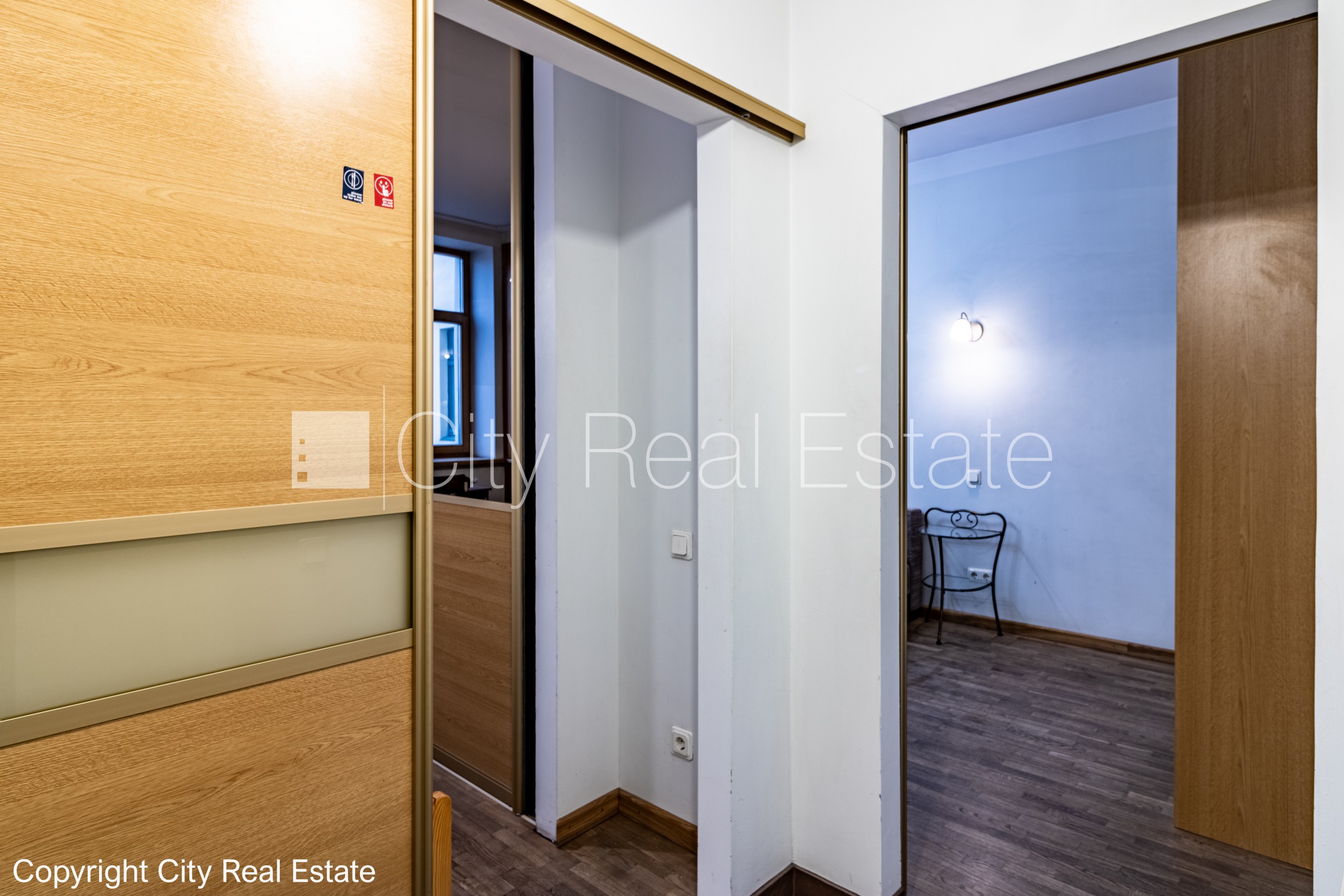 Sludinājumi. Šo dzīvokli izīrē pa diennaktīm (īstermiņa īre), īres cena sludinājumā norādīta par vienu diennakts Cena: 50 EUR/mēn Foto #5