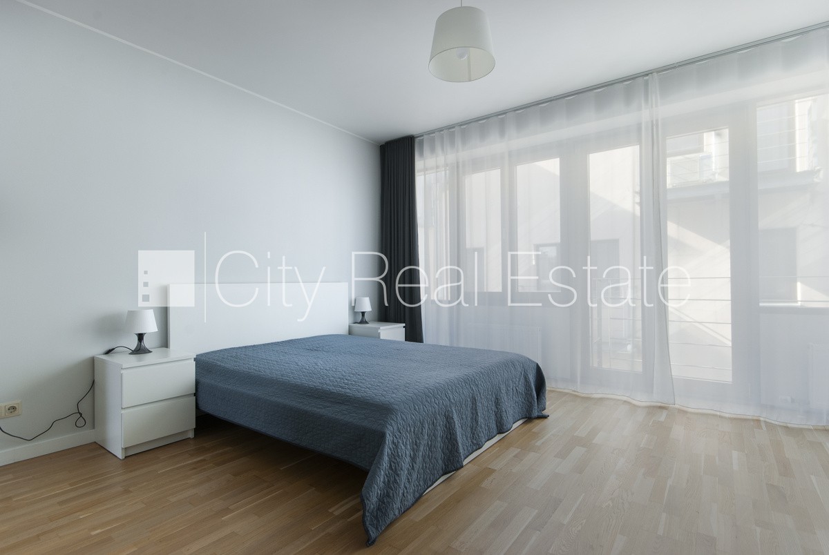 Sludinājumi. Projekts - Kalpaka Residence, fasādes māja, labiekārtots apzaļumots pagalms, ieeja no ielas, ir Cena: 330000 EUR Foto #7