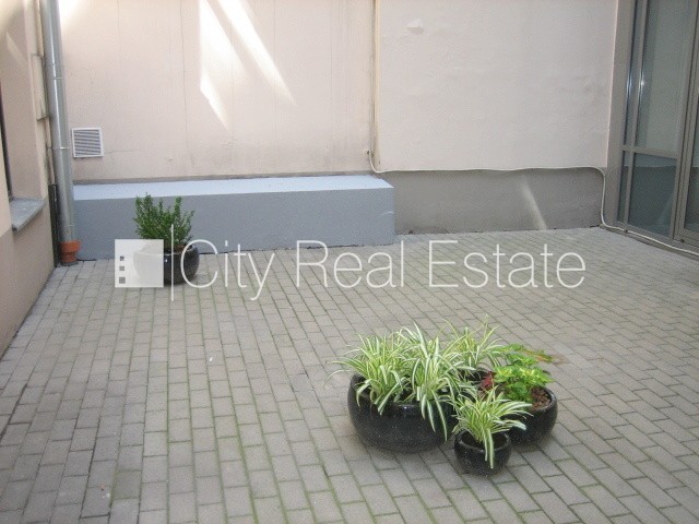 Sludinājumi. Projekts - Kalpaka Park Residence, fasādes māja, renovēta māja, objektu apsargā fiziskā apsardze, Cena: 650 EUR/mēn Foto #17