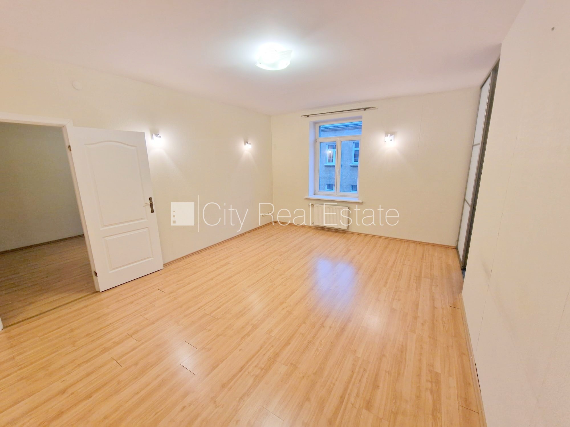 Sludinājumi. Projekts - Elku 4, jaunceltne, slēgta teritorija, iespēja nomāt autostāvvietu, ieeja no ielas un Cena: 150000 EUR Foto #6