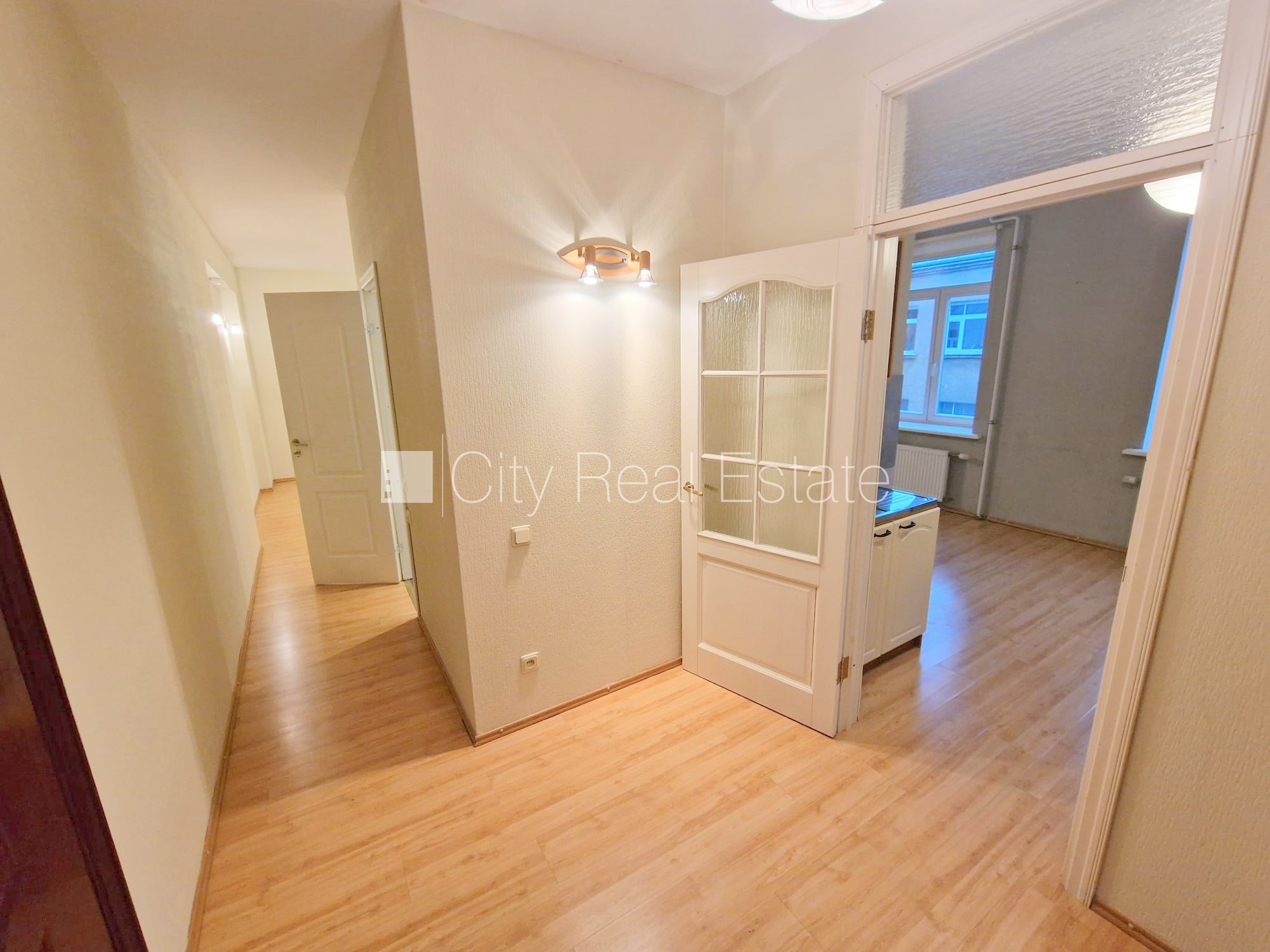 Sludinājumi. Projekts - Elku 4, jaunceltne, slēgta teritorija, iespēja nomāt autostāvvietu, ieeja no ielas un Cena: 150000 EUR Foto #18