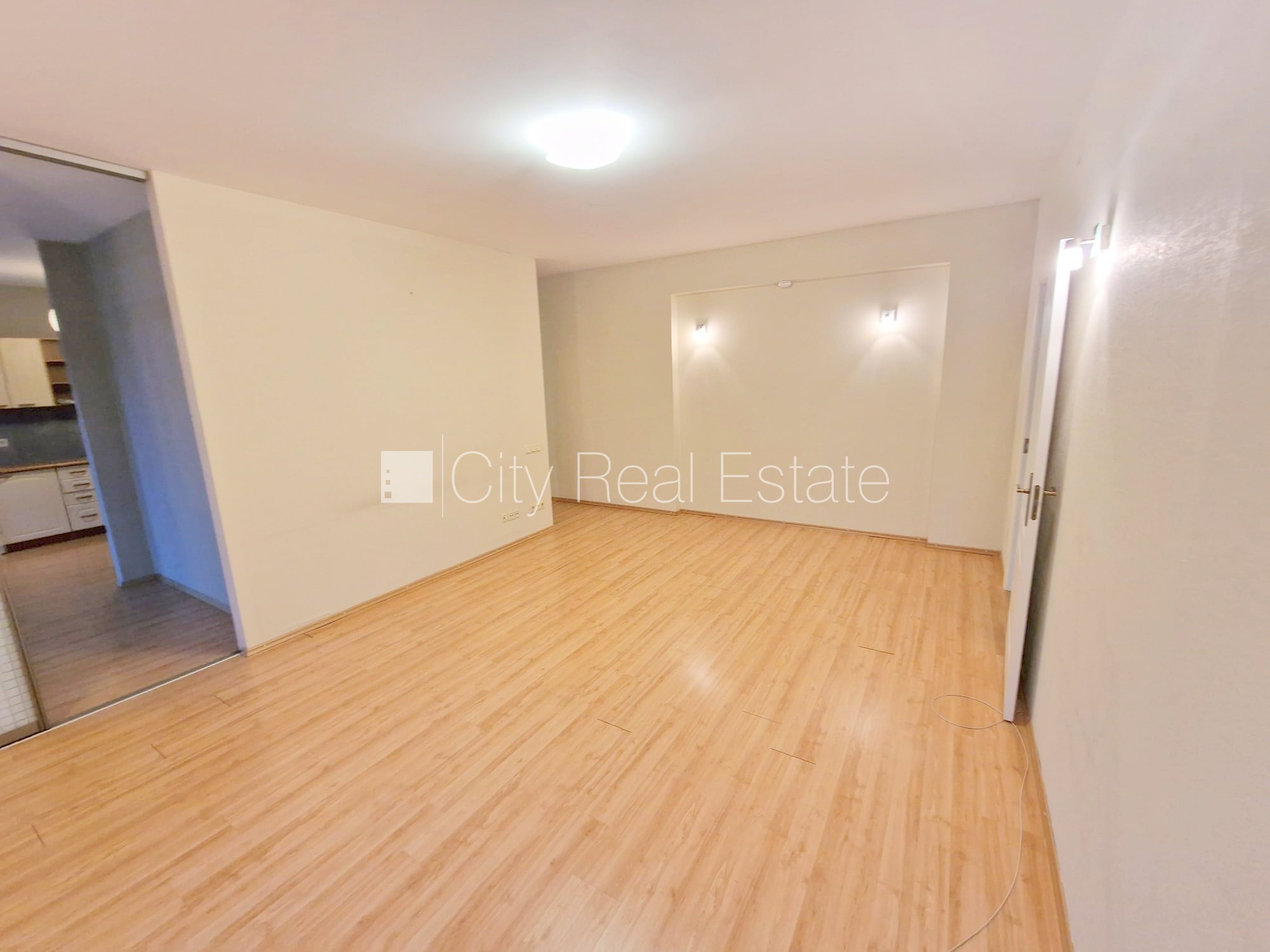 Sludinājumi. Projekts - Elku 4, jaunceltne, slēgta teritorija, iespēja nomāt autostāvvietu, ieeja no ielas un Cena: 150000 EUR Foto #5