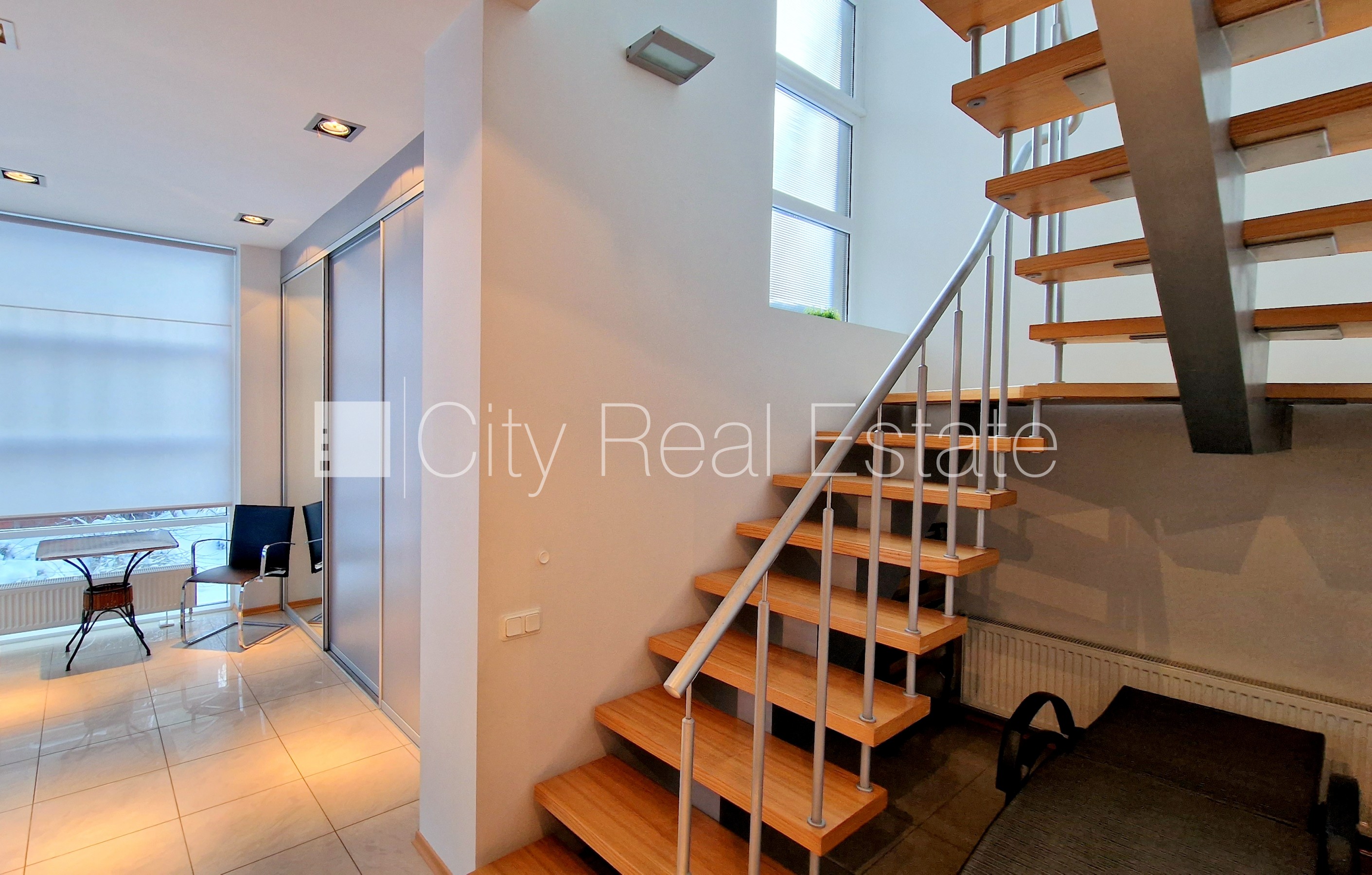 Sludinājumi. Zeme īpašumā, jaunceltne, keramzīta bloku sienas, labiekārtots apzaļumots pagalms, slēgts pagalms, Cena: 850000 EUR Foto #17