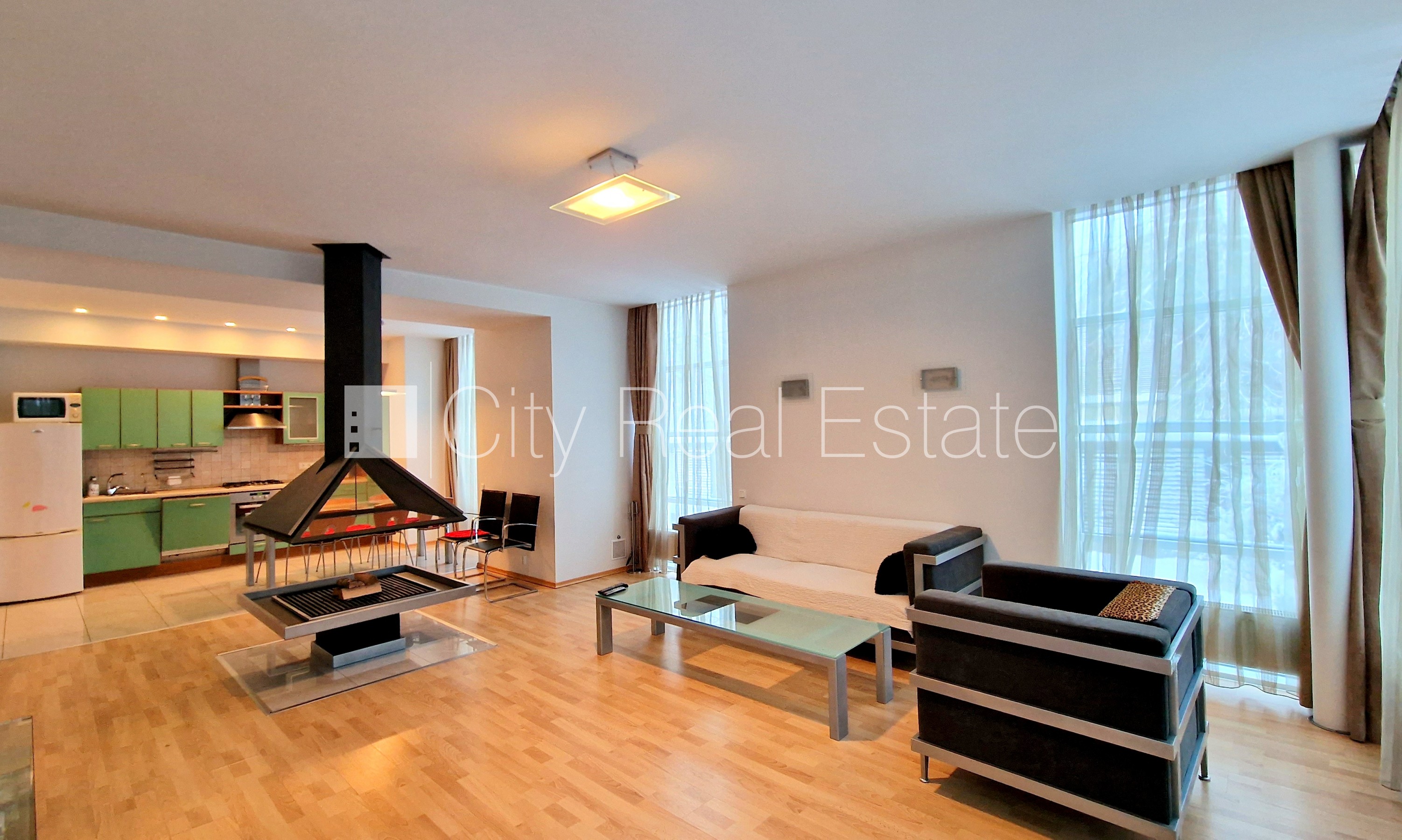 Sludinājumi. Zeme īpašumā, jaunceltne, keramzīta bloku sienas, labiekārtots apzaļumots pagalms, slēgts pagalms, Cena: 850000 EUR Foto #4