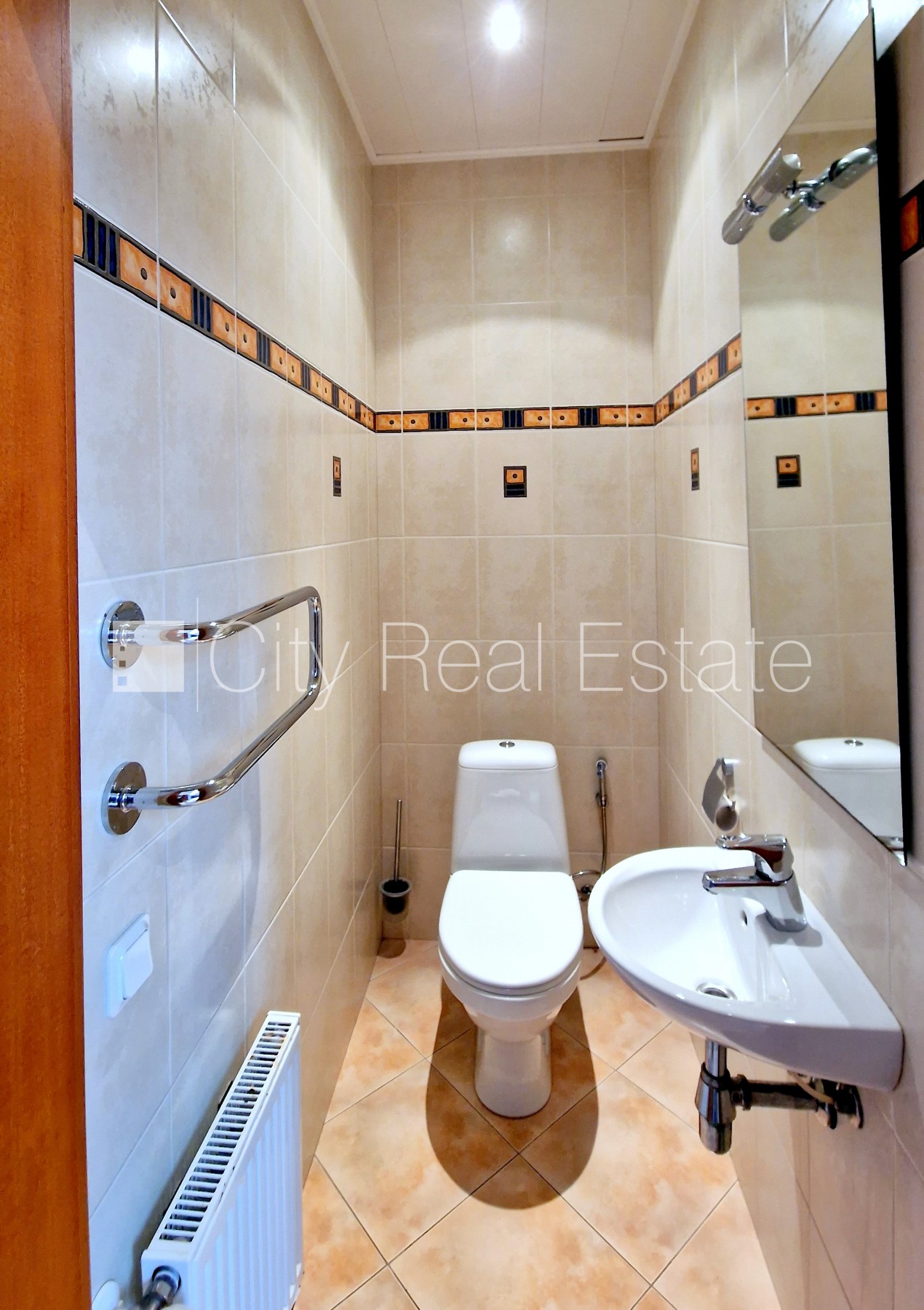 Sludinājumi. Zeme īpašumā, jaunceltne, keramzīta bloku sienas, labiekārtots apzaļumots pagalms, slēgts pagalms, Cena: 850000 EUR Foto #16