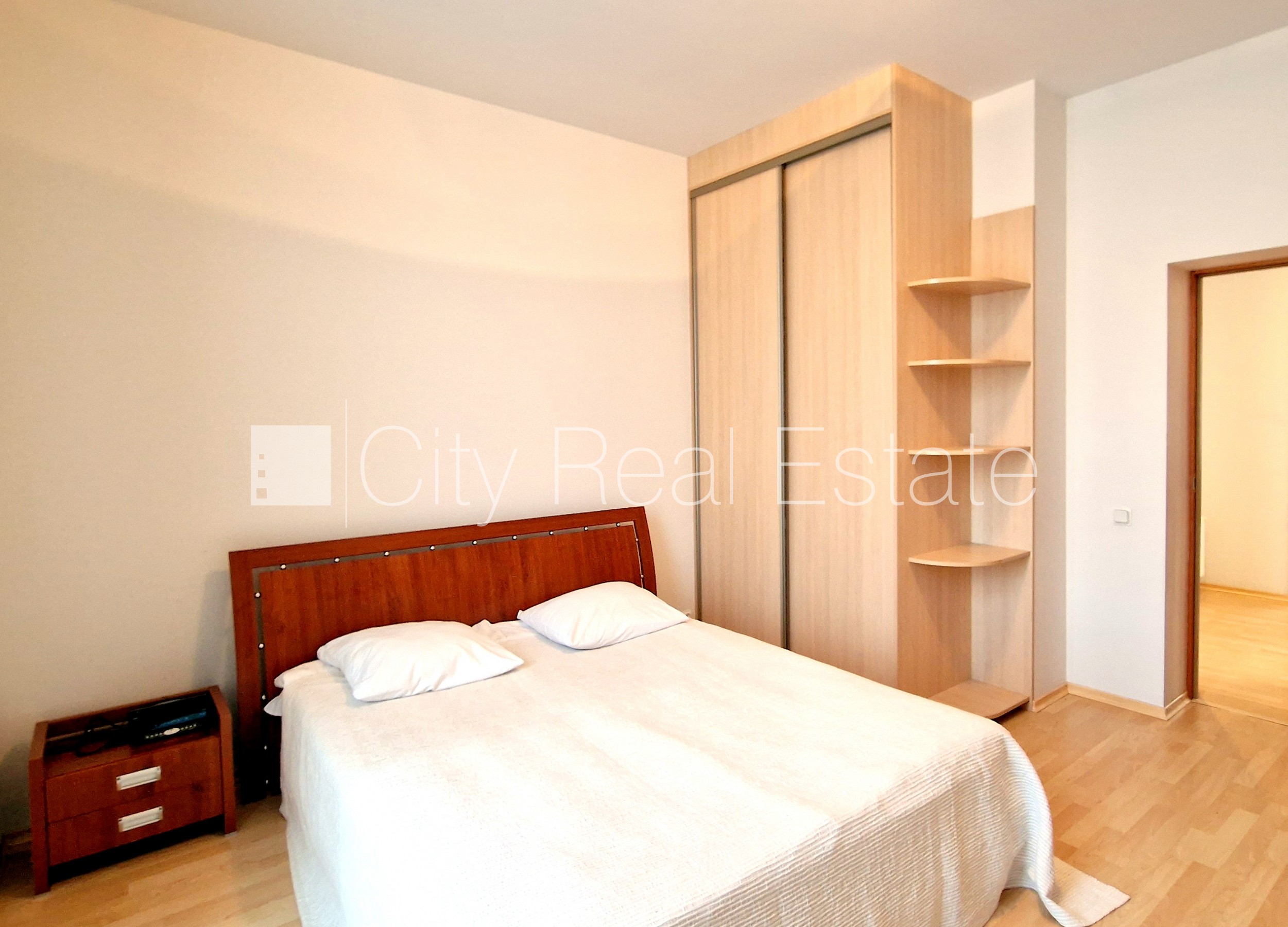 Sludinājumi. Zeme īpašumā, jaunceltne, keramzīta bloku sienas, labiekārtots apzaļumots pagalms, slēgts pagalms, Cena: 850000 EUR Foto #9