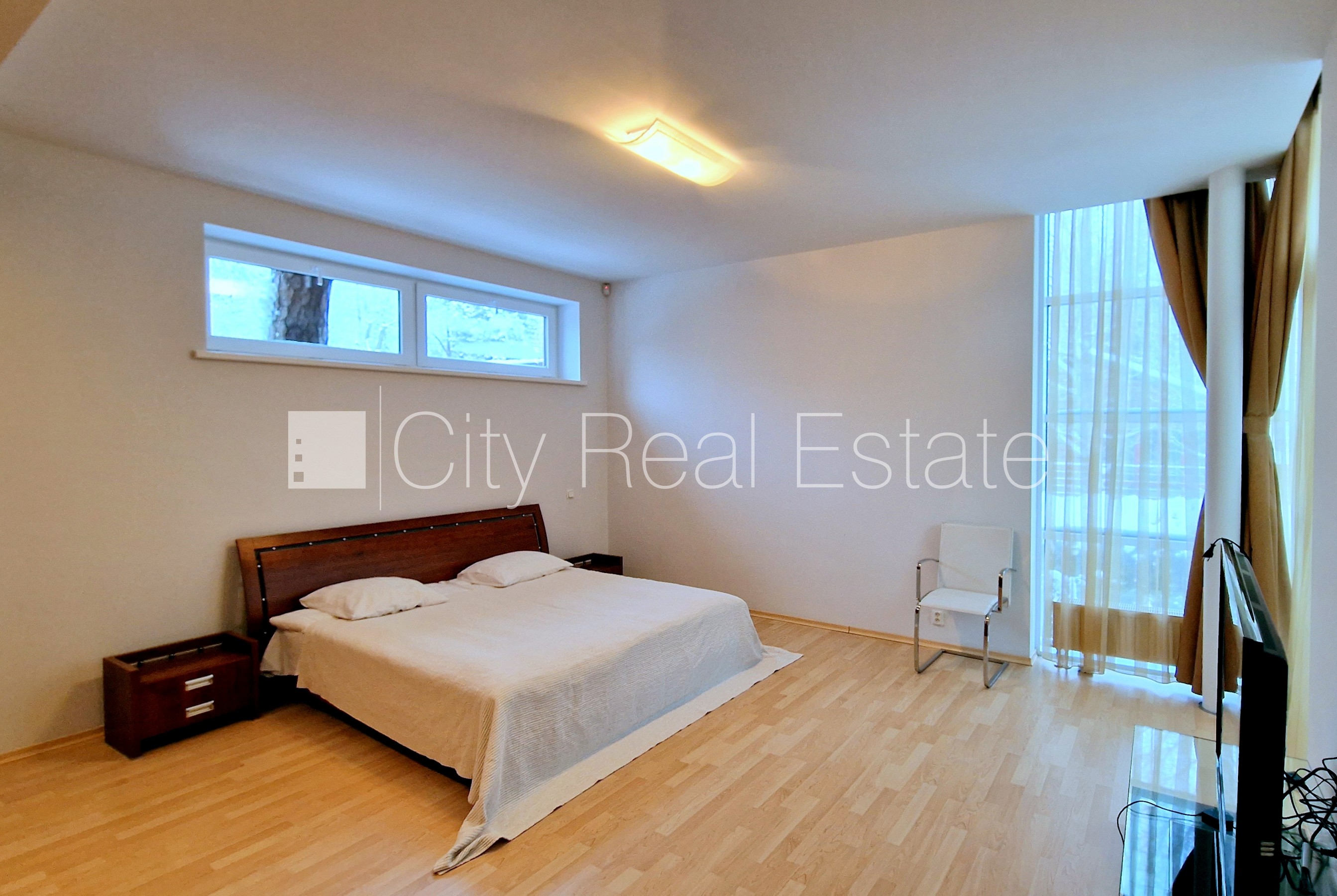 Sludinājumi. Zeme īpašumā, jaunceltne, keramzīta bloku sienas, labiekārtots apzaļumots pagalms, slēgts pagalms, Cena: 850000 EUR Foto #6