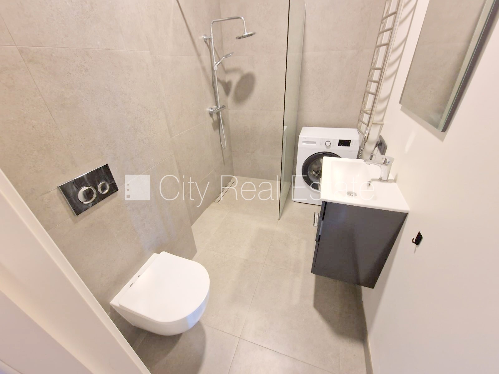 Sludinājumi. Projekts - Matīsa 38, pagalma ēka, renovēta māja, labiekārtots apzaļumots pagalms, slēgts pagalms, Cena: 500 EUR/mēn Foto #14