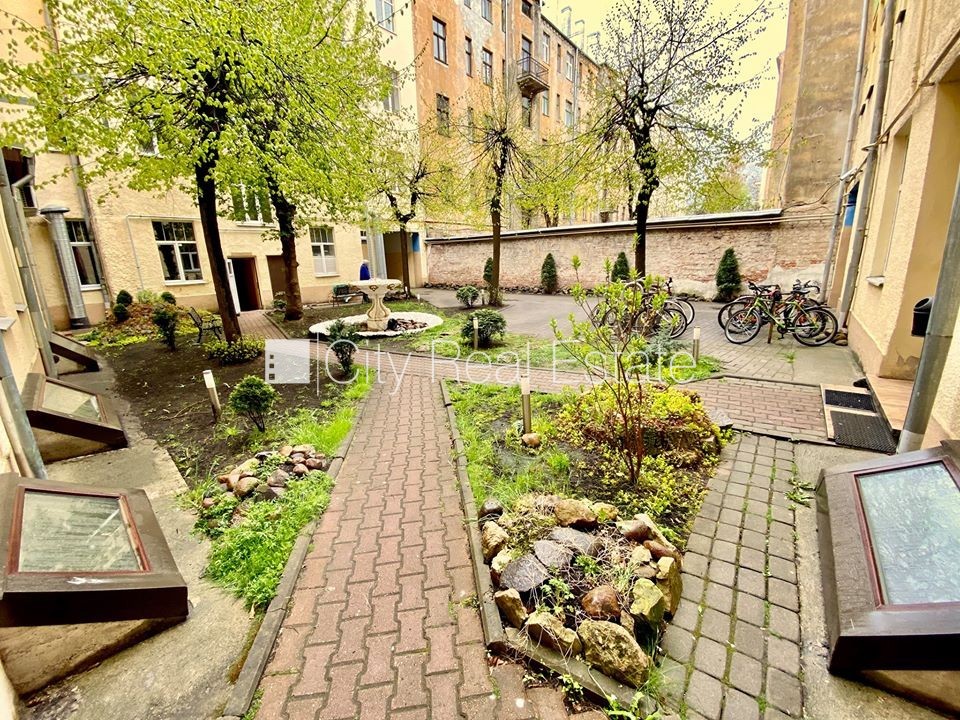 Sludinājumi. Projekts - Matīsa 38, pagalma ēka, renovēta māja, labiekārtots apzaļumots pagalms, slēgts pagalms, Cena: 500 EUR/mēn Foto #20