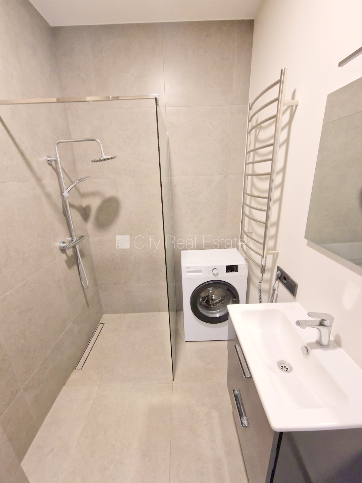 Sludinājumi. Projekts - Matīsa 38, pagalma ēka, renovēta māja, labiekārtots apzaļumots pagalms, slēgts pagalms, Cena: 500 EUR/mēn Foto #16