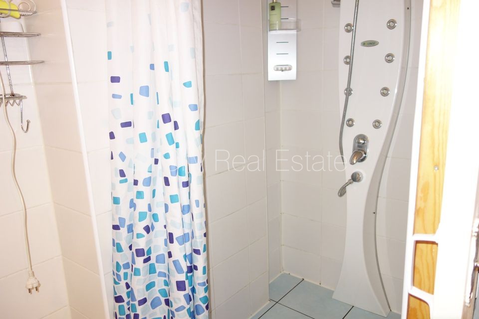 Sludinājumi. Pagalma māja, renovēta māja, ieeja no pagalma, logi vērsti uz pagalma pusi, guļamistabu skaits 1 Cena: 430 EUR/mēn Foto #8