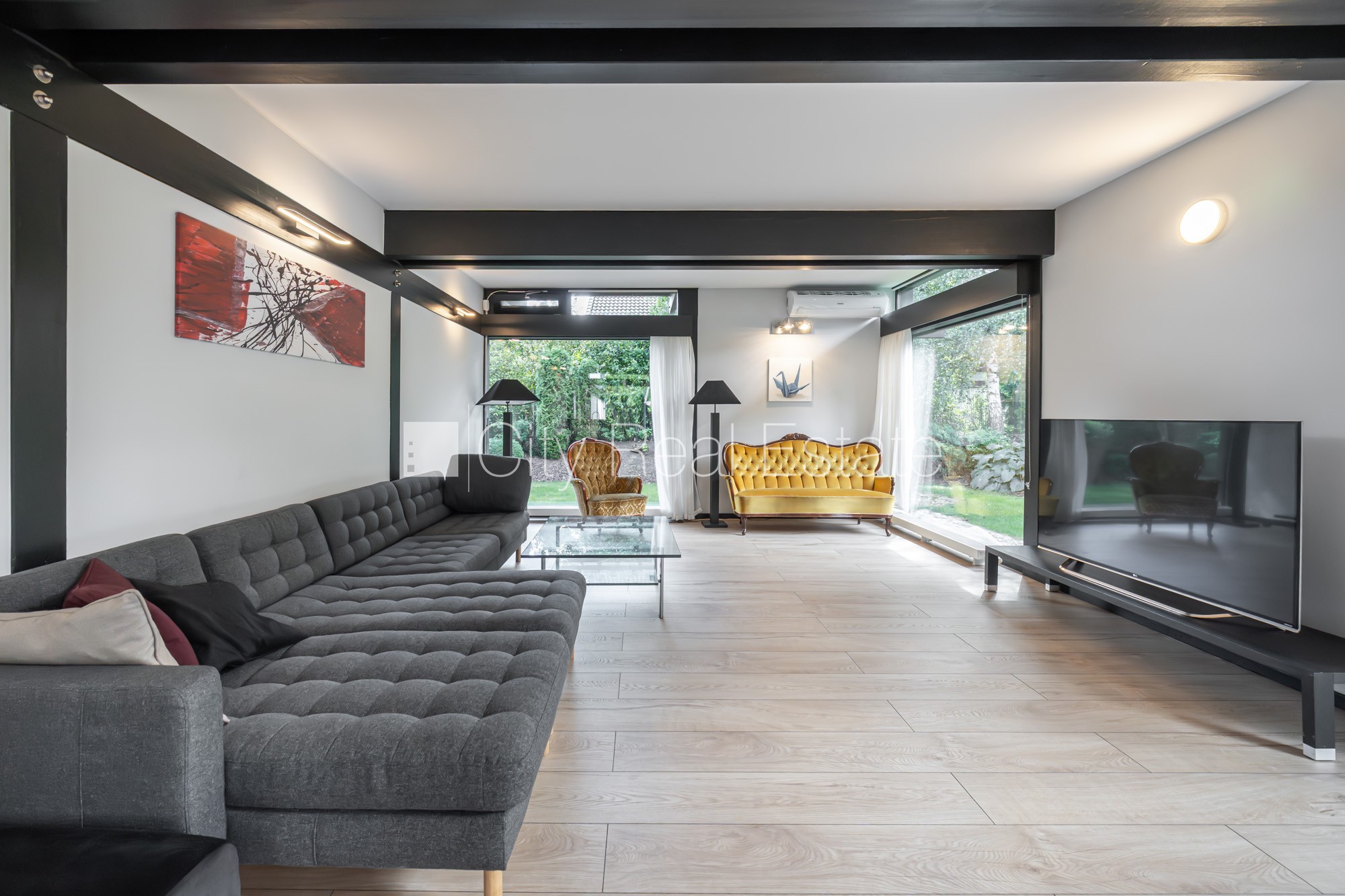Mājas, vasarnīcas · 5 ist. · 240 m² · Zaļā iela