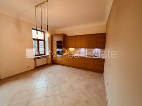 Izīrē dzīvokli Rīgā, Centrā 498839