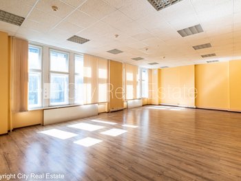 Iznomā komerctelpas Rīgā, Centrā 506921