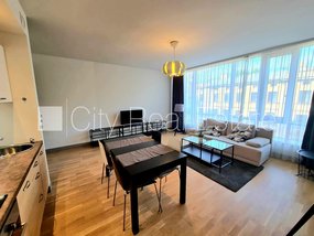 Izīrē dzīvokli Rīgā, Centrā 426392