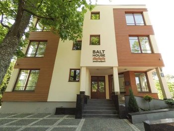 Balthouse Apartments