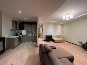 Pārdod dzīvokli Jūrmalā, Pumpuros 517787