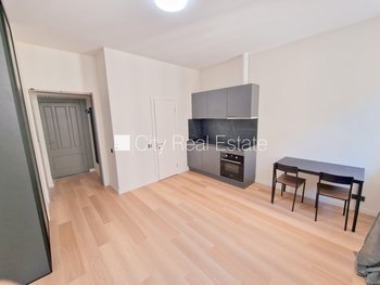 Izīrē dzīvokli Rīgā, Centrā 440119