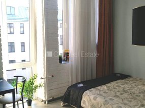 Izīrē pa dienām dzīvokli Rīgā, Centrā 518177