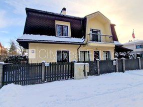 Izīrē māju Jūrmalā, Mellužos 514965