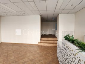 Pārdod komerctelpas Rīgā, Centrā 517598