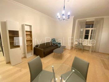 Izīrē dzīvokli Rīgā, Centrā 434900