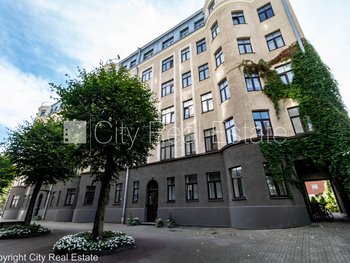 Izīrē dzīvokli Rīgā, Centrā 518146