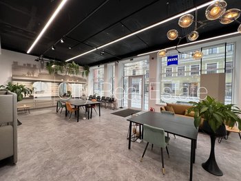 Iznomā komerctelpas Rīgā, Centrā 438004