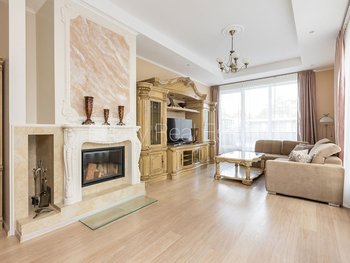 Pārdod dzīvokli Jūrmalā, Dzintaros 516549