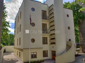 Pārdod māju Rīgā, Centrā 436207