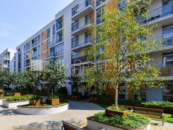 Pārdod dzīvokli Rīgā, Centrā 438731