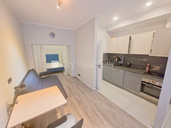 Izīrē dzīvokli Rīgā, Centrā 517408