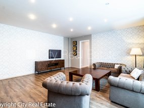 Pārdod dzīvokli Rīgā, Centrā 438561