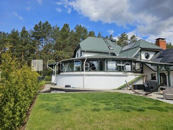 Izīrē māju Rīgas rajonā, Ādažos 516368