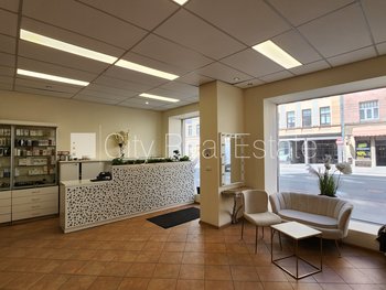 Iznomā komerctelpas Rīgā, Centrā 517461