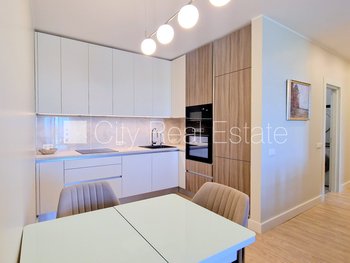 Izīrē dzīvokli Jūrmalā, Dzintaros 515387