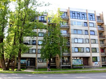 Pārdod dzīvokli Rīgā, Centrā 517487