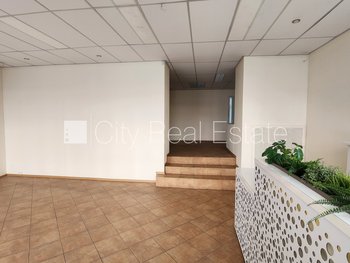 Pārdod komerctelpas Rīgā, Centrā 517598
