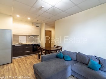 Izīrē dzīvokli Rīgā, Centrā 518025