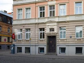 Pārdod dzīvokli Rīgā, Centrā 517503