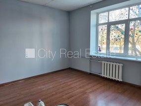 Commercial premises for lease in Riga, Petersala 487156