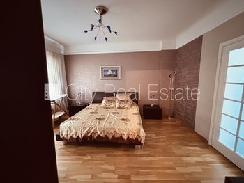 Izīrē dzīvokli Rīgā, Centrā 518042