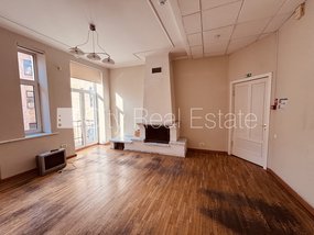 Iznomā komerctelpas Rīgā, Centrā 429673